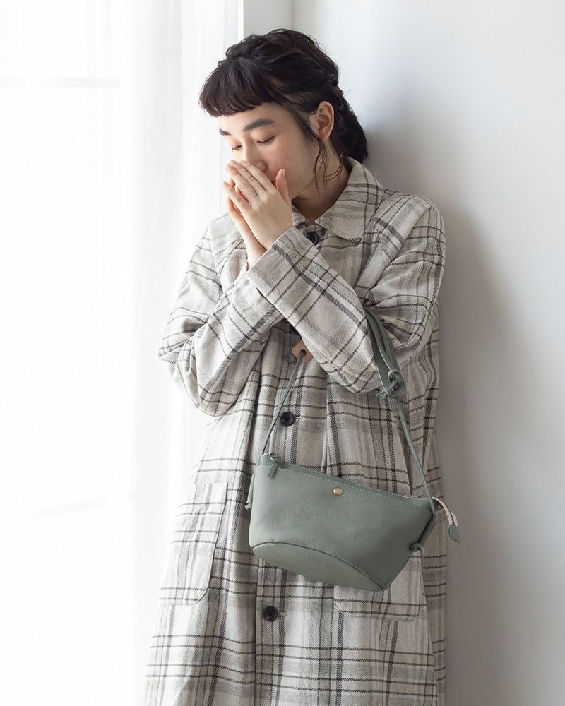 とにかく軽い！「itsu mono ポシェット」