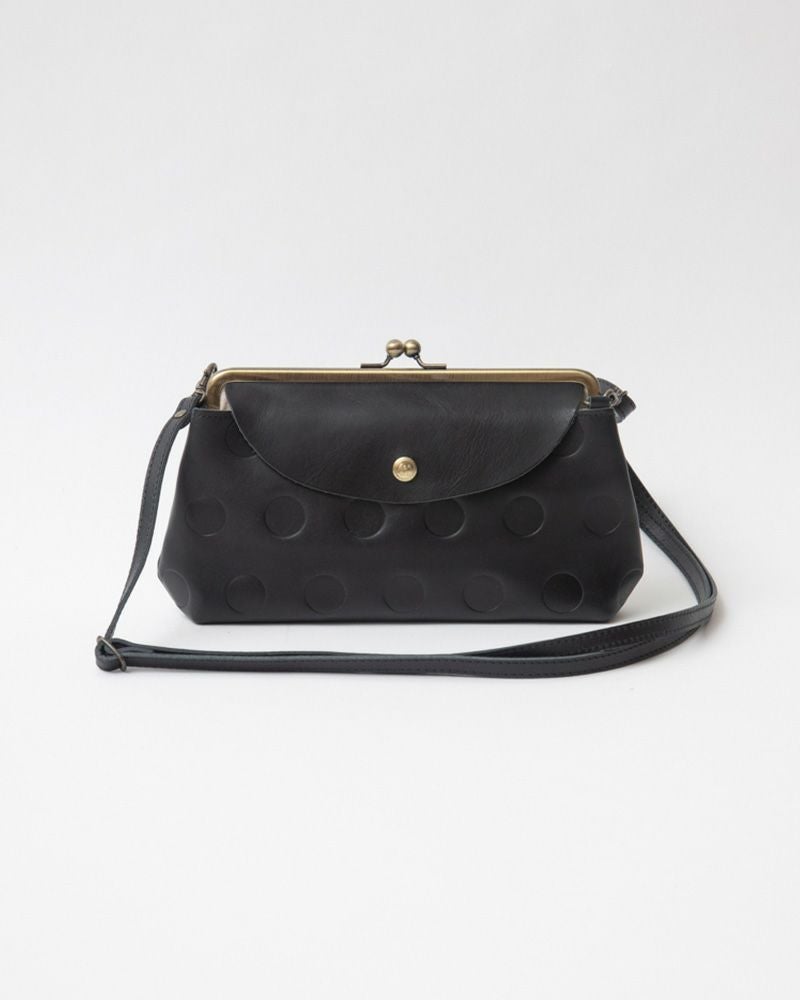 がま口長財布の色：ブラック