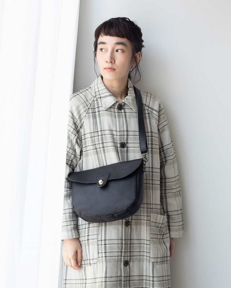 木×革の異素材が可愛い「ボーロ ショルダーバッグ」 | Kanmi（カンミ