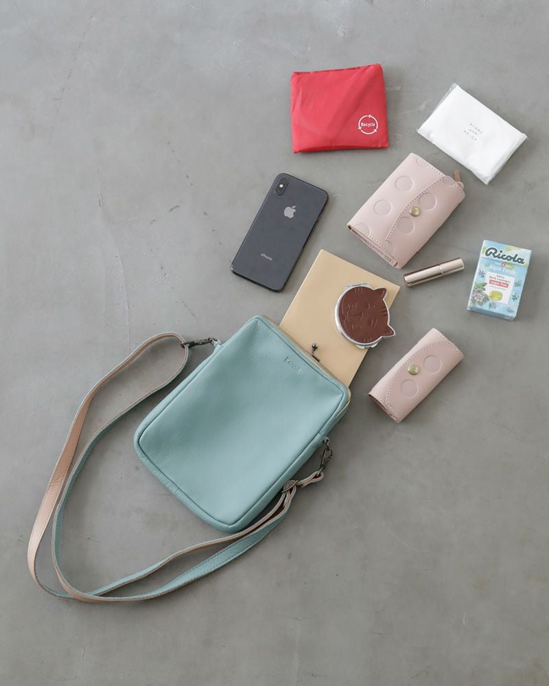 がま口ポシェットの色：サックス