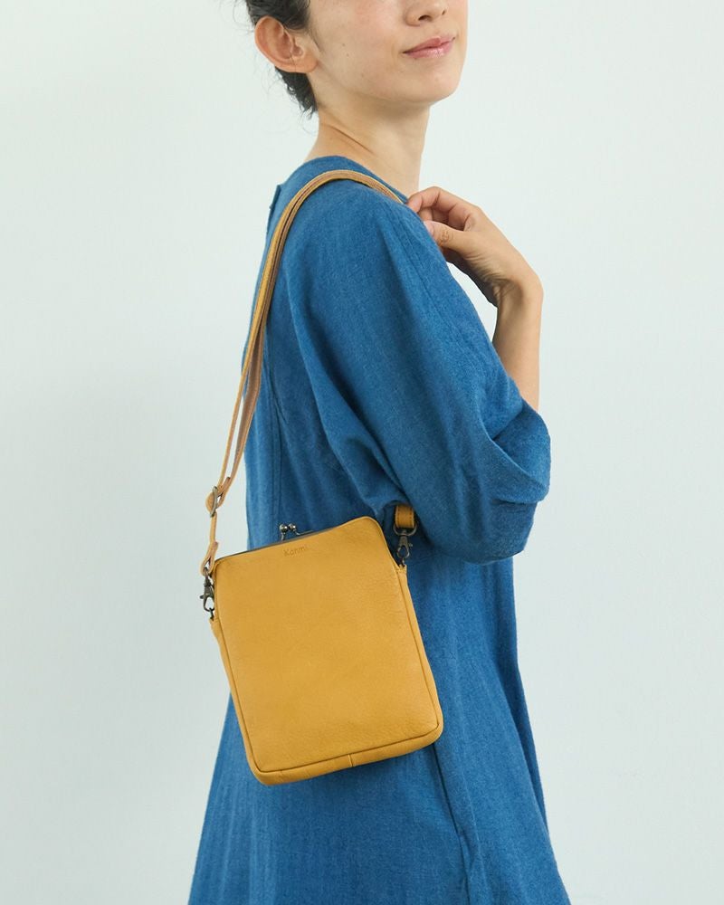 がま口ポシェットの色：キャラメル