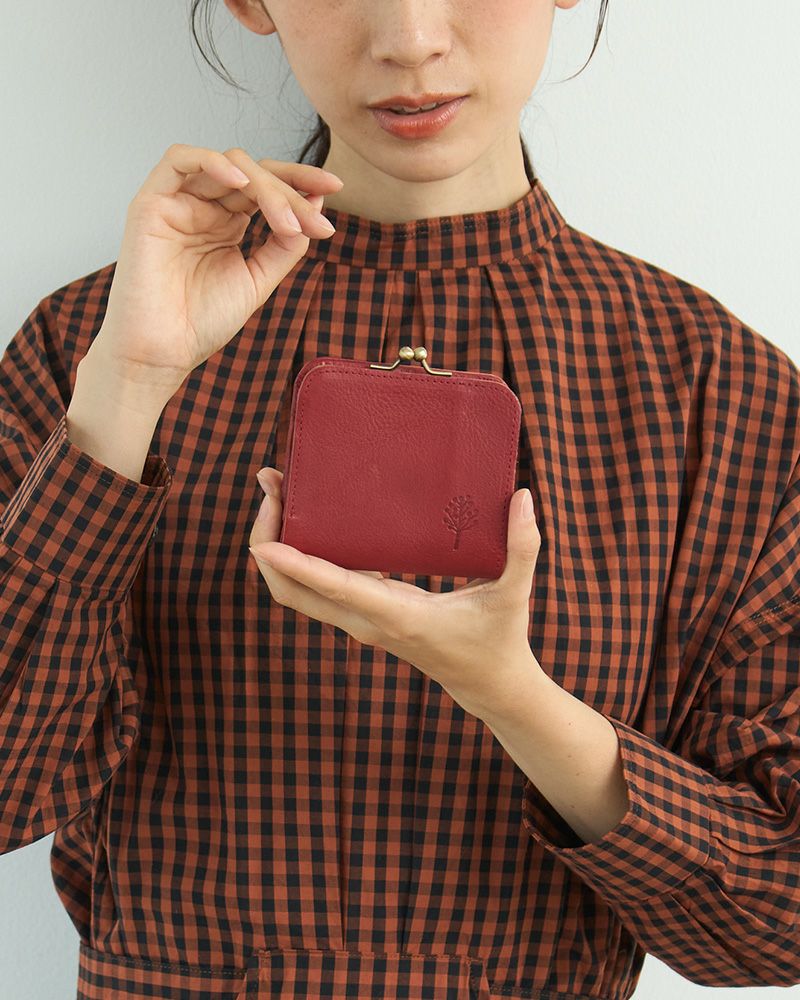 ちょうど良いサイズ感「ドロップツリー がま口 コンパクトウォレット
