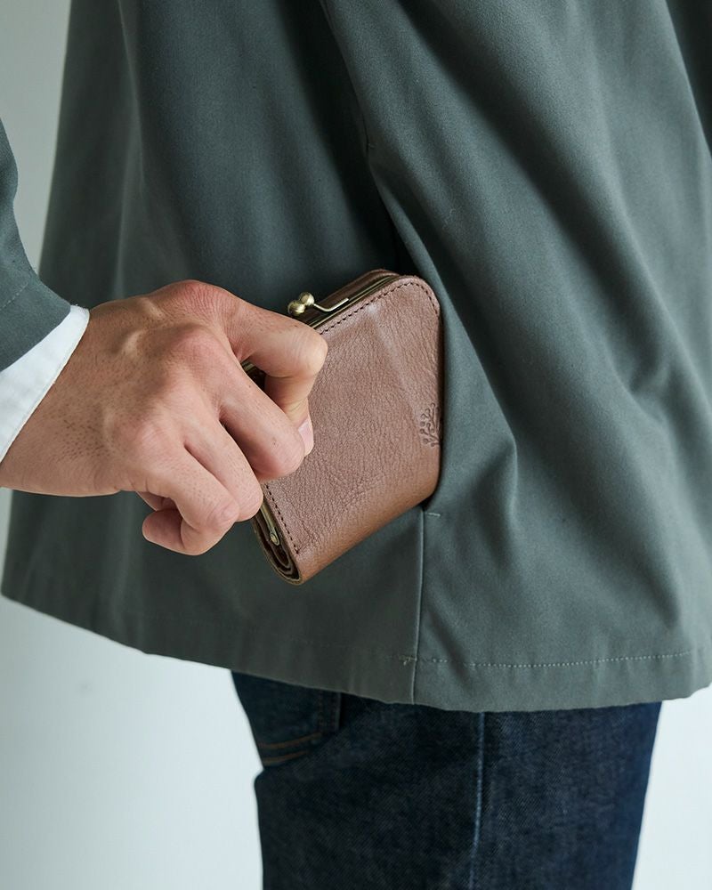 ポケットに入るコンパクトなサイズ