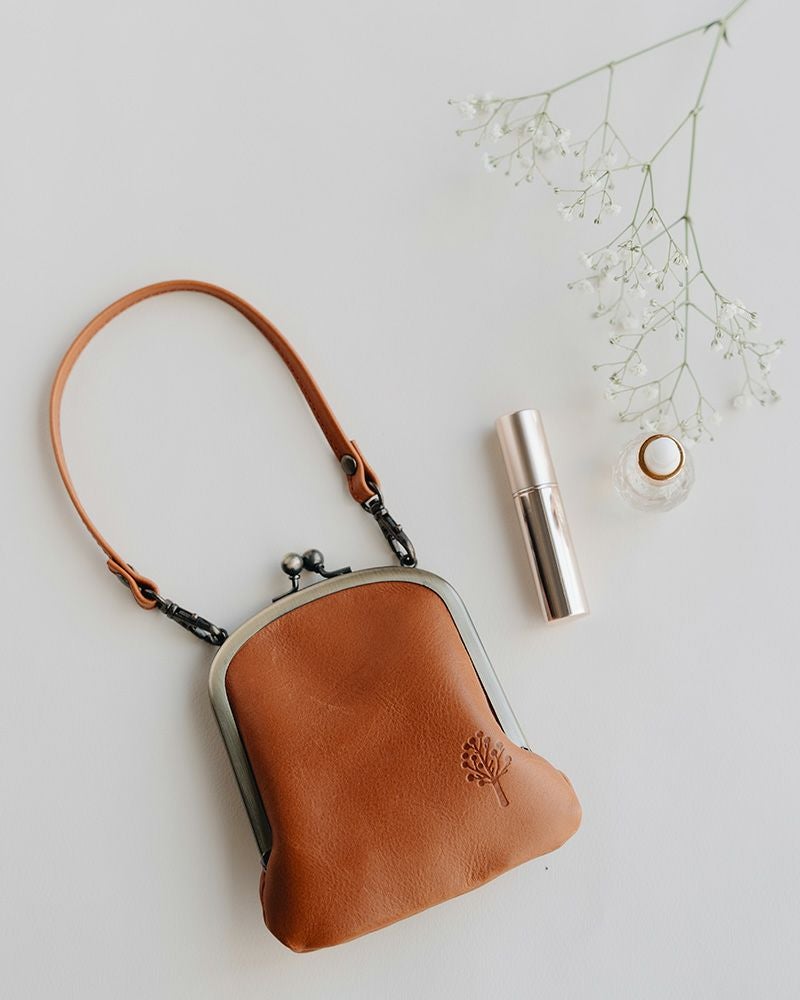 パスケースの色：キャメル