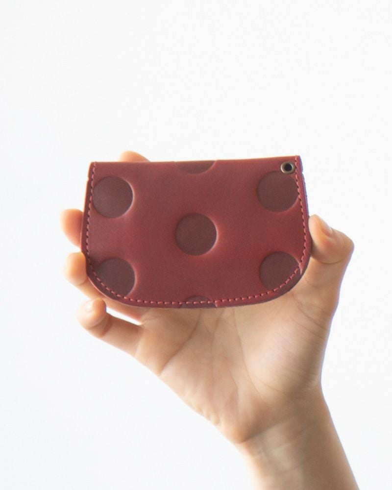 パスケースの色：チェリーレッド