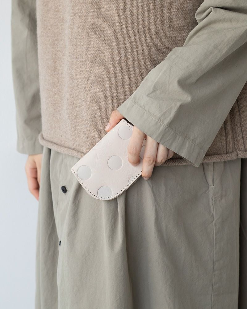 パスケースの色：バニラ