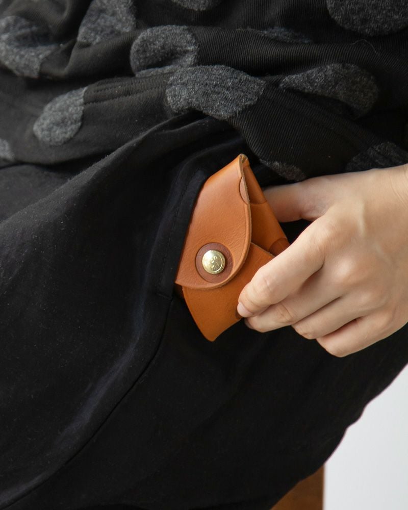 コインケースの色：キャラメル