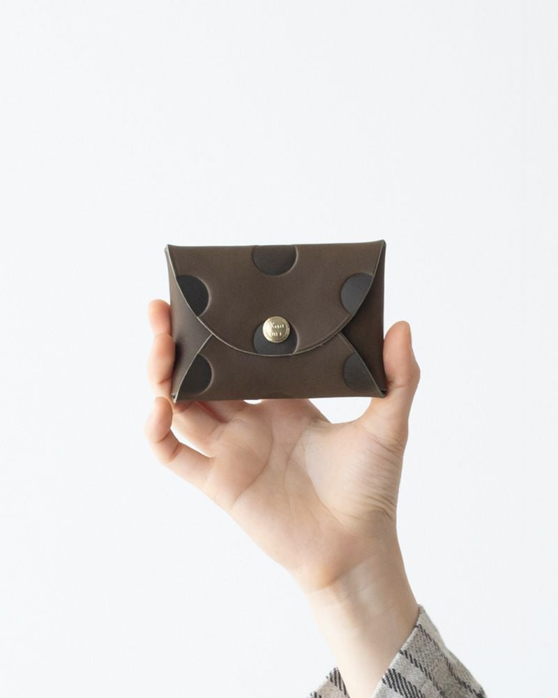 カードケースの色：オリーブグリーン ※無くなり次第終了