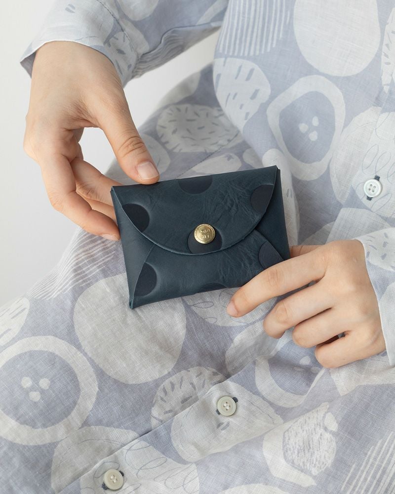 カードケースの色：ネイビー