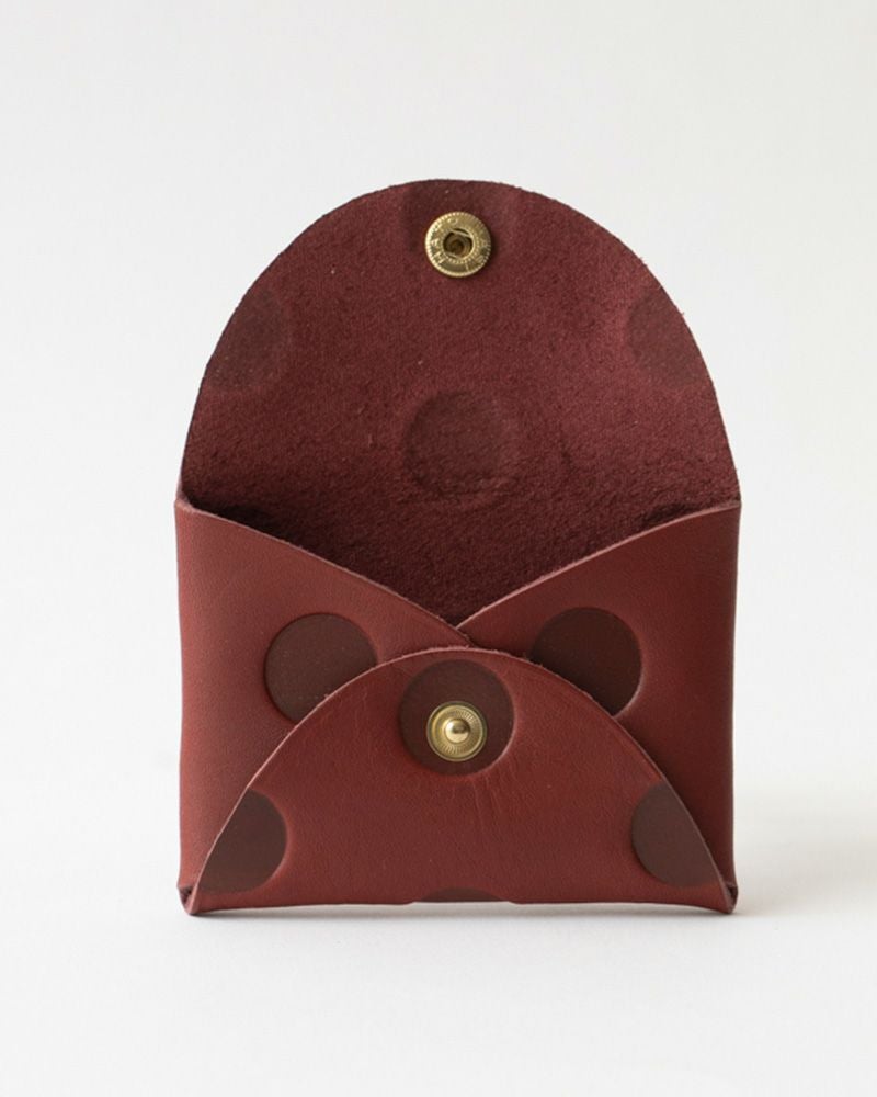 カードケースの色：チェリーレッド