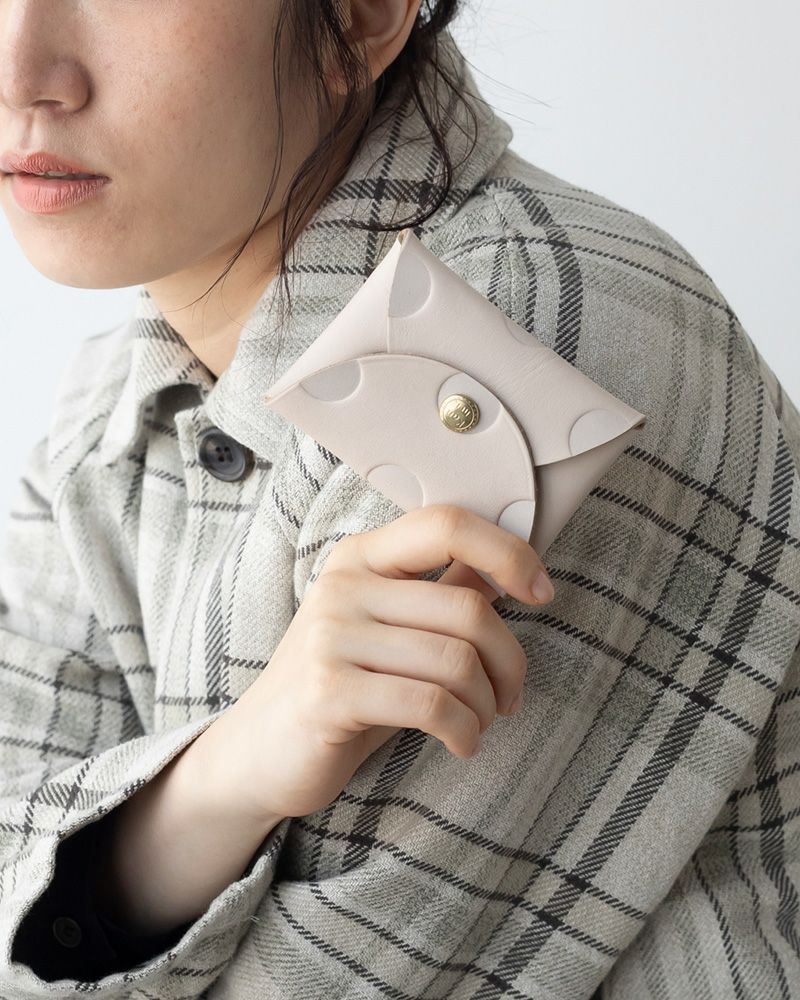 カードケースの色：バニラ