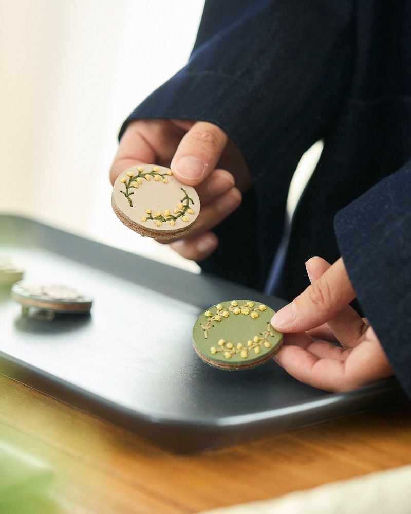 「sa i te ブローチ」ミモザ