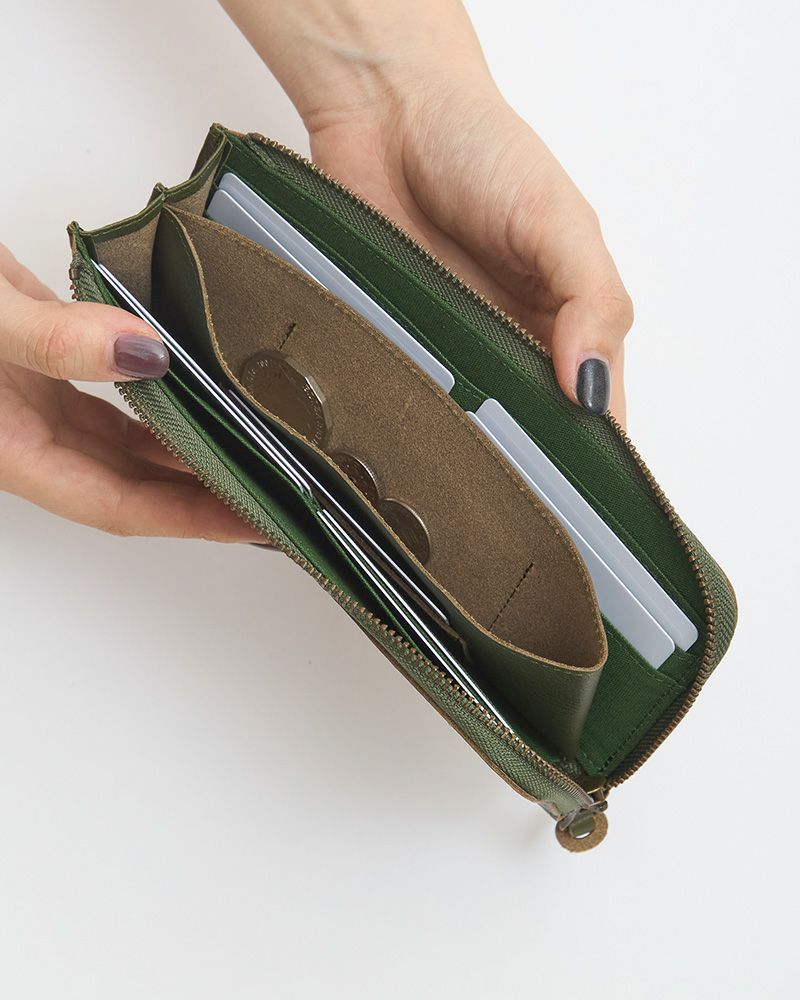 薄い軽い、たくさん入る「ドロップツリー L型ロングウォレット」