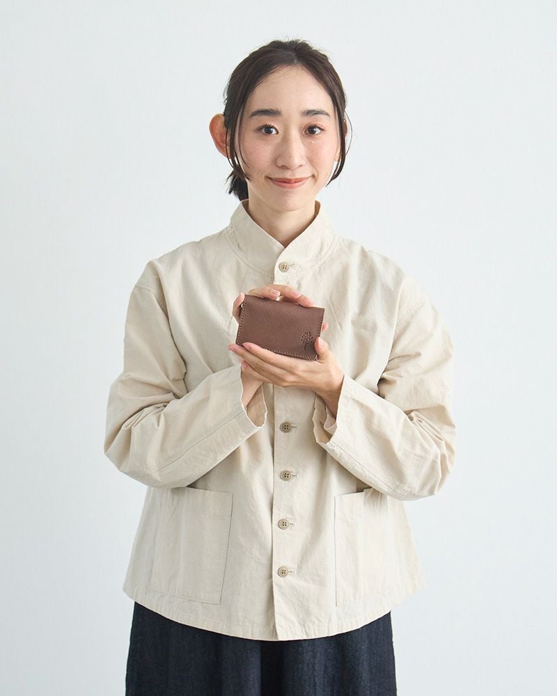 ユニセックスでお持ちいただけるシンプルデザイン／モカグレー