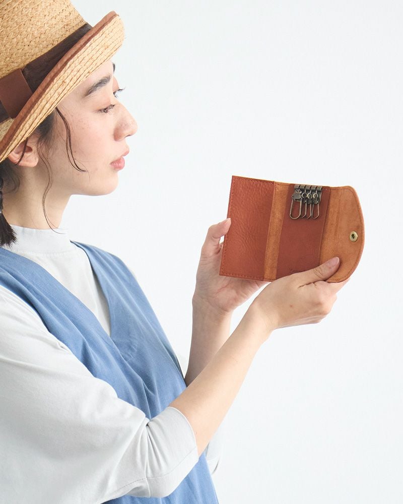 キーケースの色：キャメル