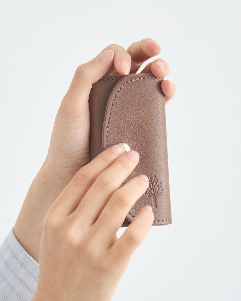 キーケースの色：モカグレー