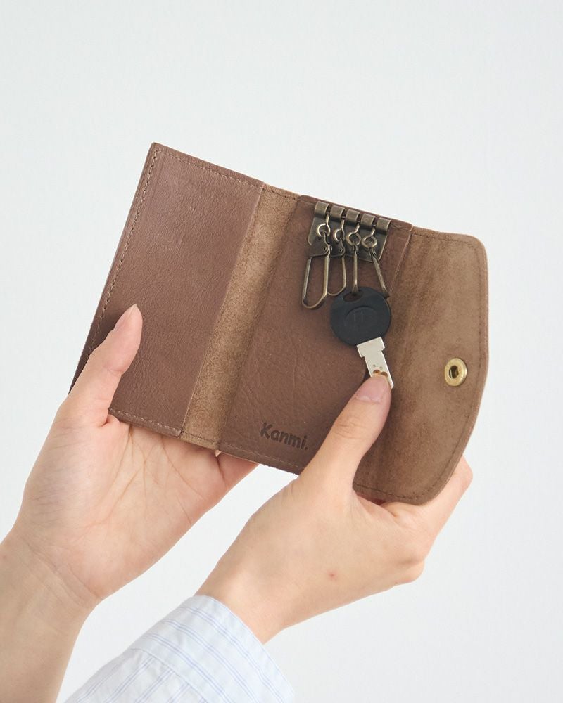 大きめの鍵もお任せを「ドロップツリー 4連キーケース」