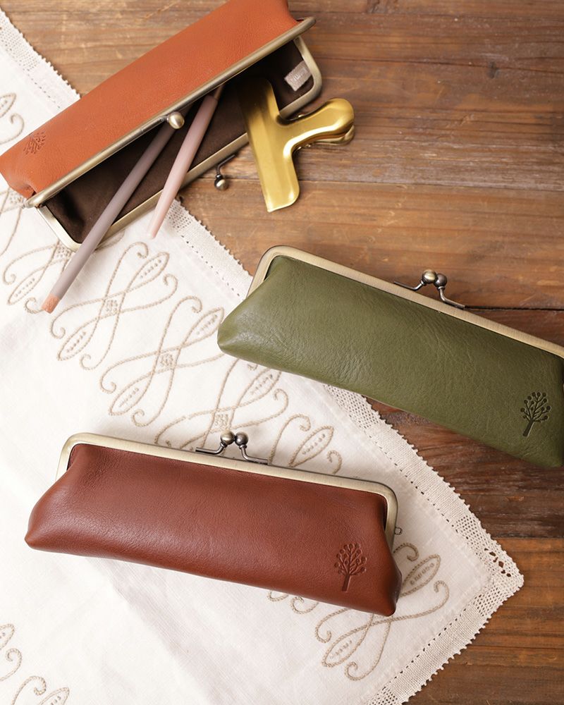 色：下からダークブラウン／グリーン／キャメル