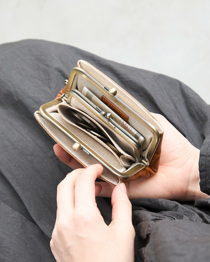 しきりポケット（S）がご使用可能です／がま口の色：キャラメル