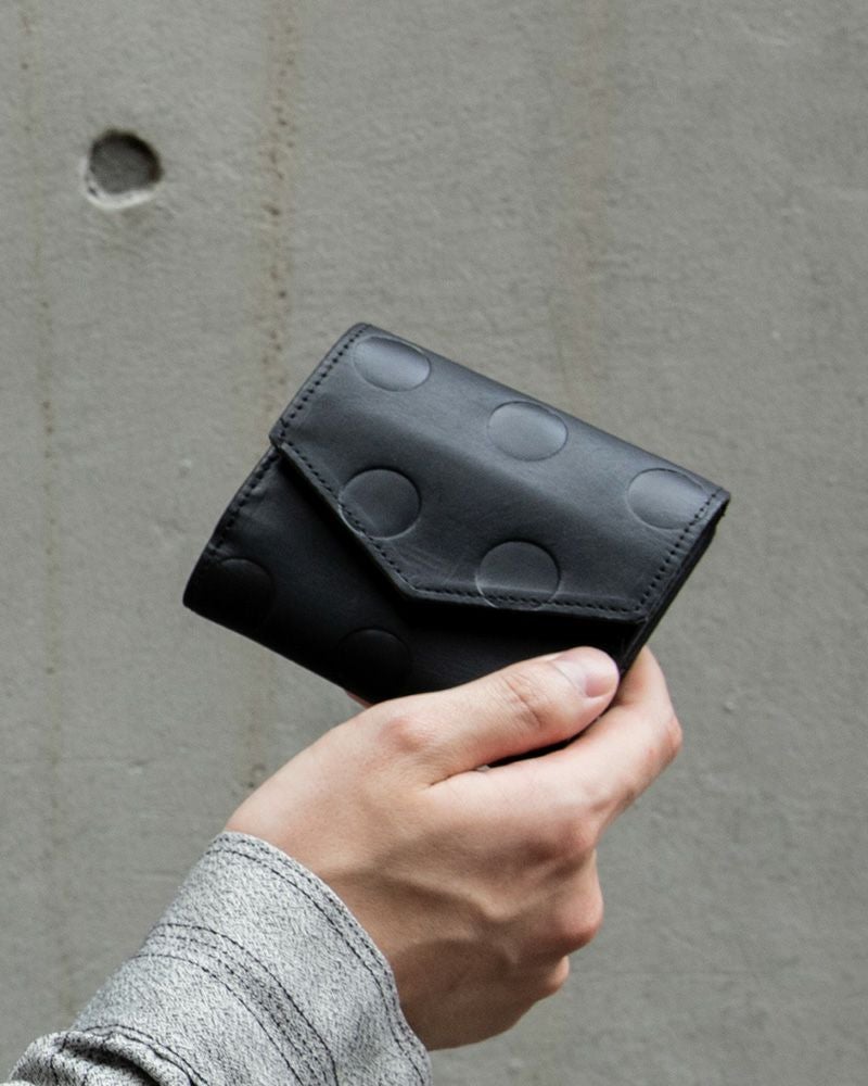 「キャンディ レターショートウォレット」ブラック