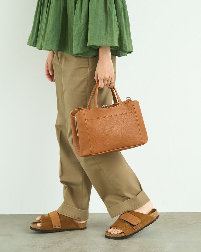 「ミルフィーユ がま口 2WAYショルダーバッグ」キャメル