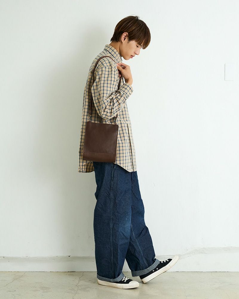 シルエットが美しい「ペーパー ショルダーバッグ」 | Kanmi（カンミ