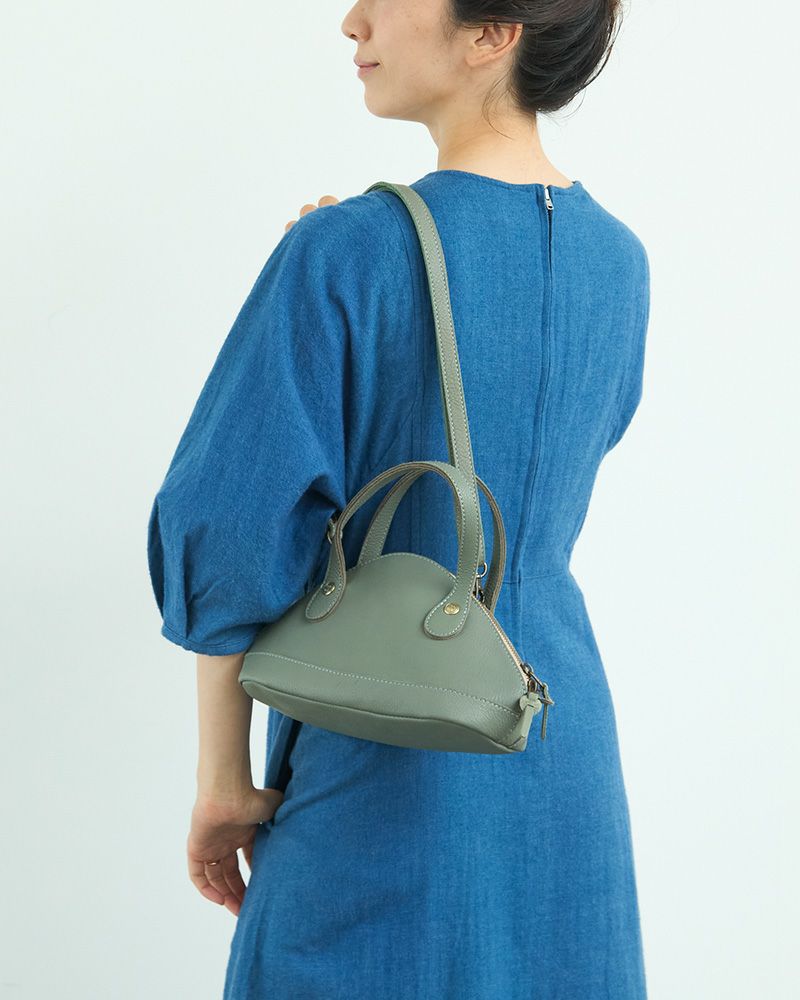 バッグの色：キャットブルー