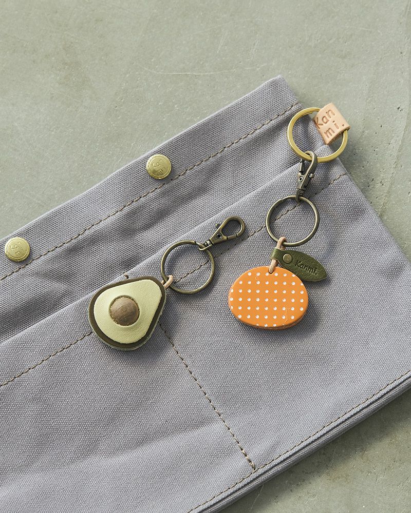 ときめくフルーツ柄「森の果実 キーリング」 | Kanmi（カンミ）公式