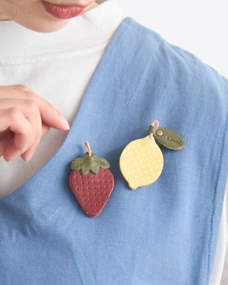 森の果実 ブローチ