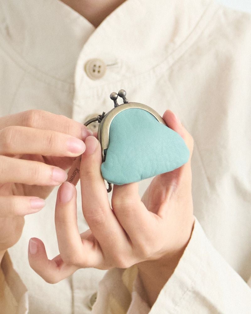 ついつい触りたくなる「フカフカ こがま口 キーリング」 | Kanmi