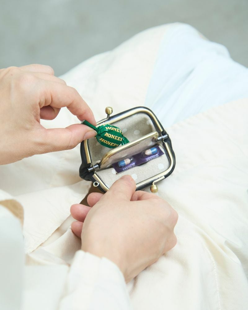 がま口の色：ブラック