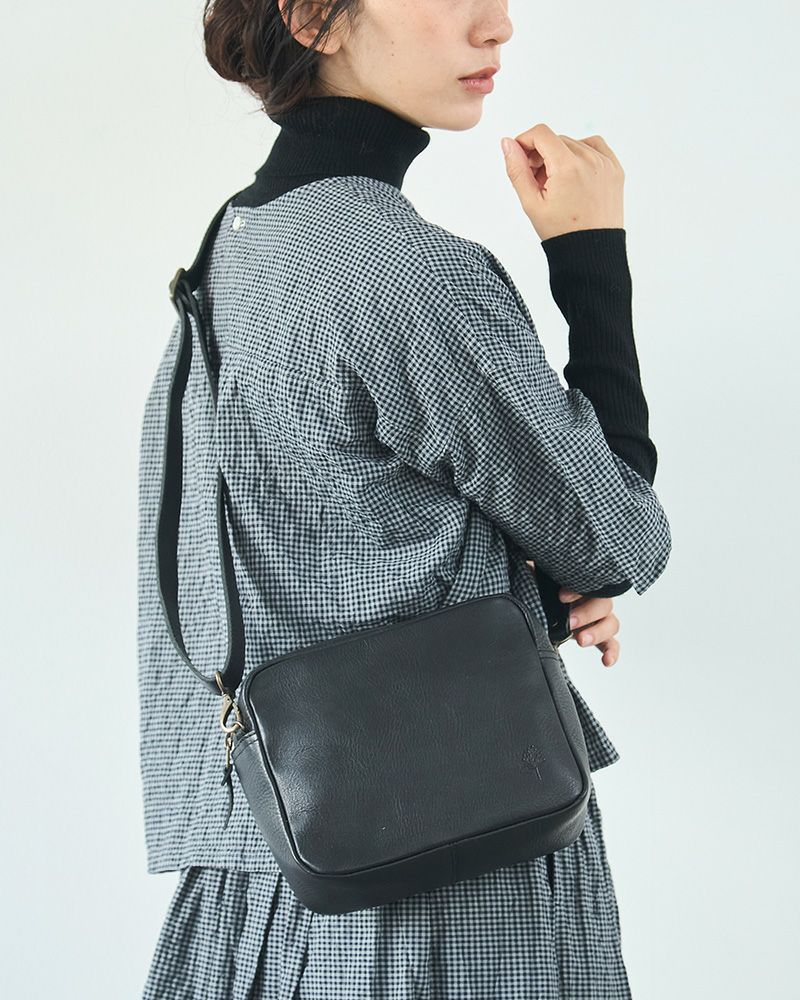 ドロップツリー BOXショルダーバッグ：クロ