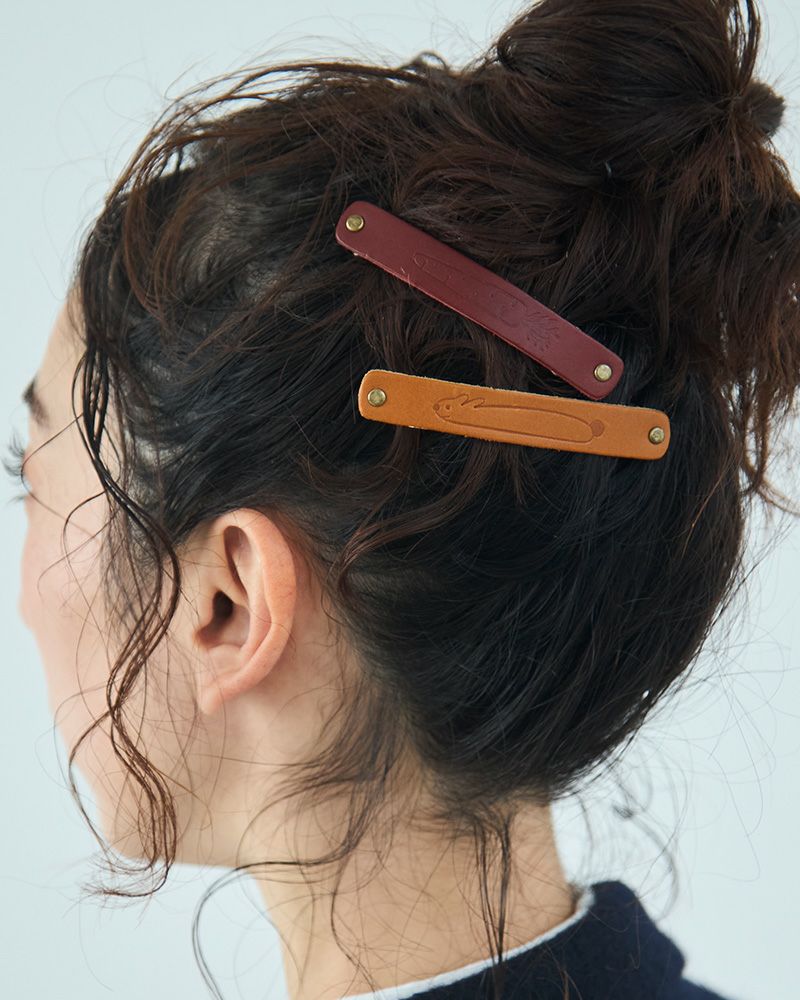 上：ながーいにんじん チェリーレッド／下：ながーいうさぎ キャラメル