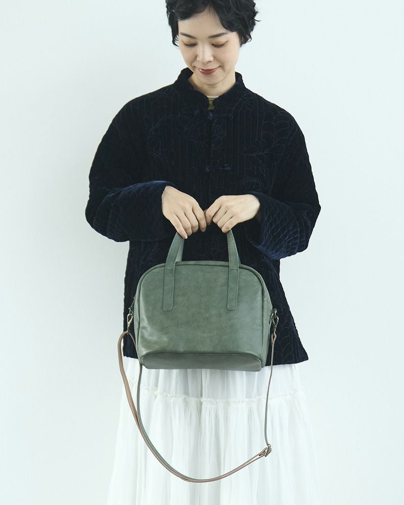 大人の遊び心を添える、本革3WAYボストンショルダーバッグ／グリーン