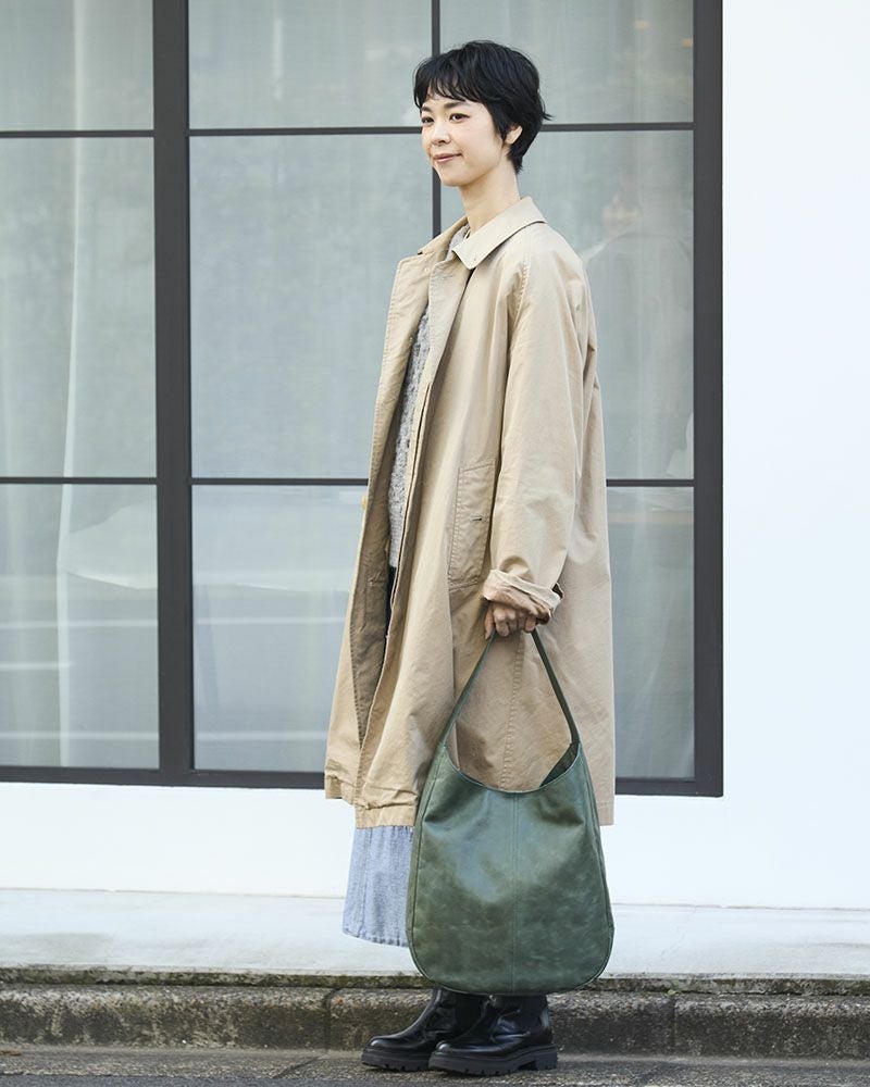 しずくのようなカタチで体に寄り添う「fuwari ワンショルダーバッグ