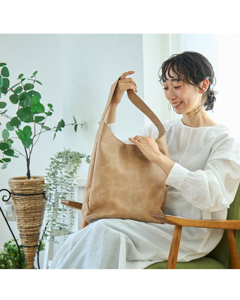 淡いトーンが日常にふんわり溶け込む。優しく上品な印象を与えてくれます。