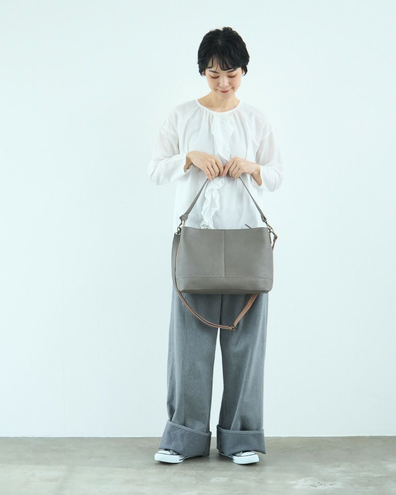 こだわりがそっと伝わる「itsu mono ショルダーバッグ」 | Kanmi