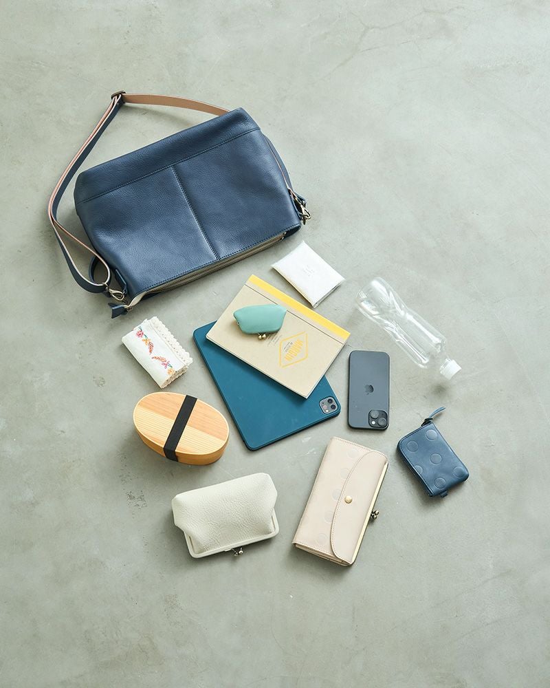 荷物をたくさん入れても、きれいなシルエット