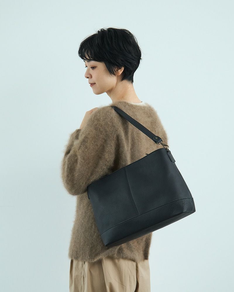 中身が見えない、飛び出さないから安心