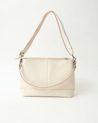 itsu mono ショルダーバッグ　クリーム