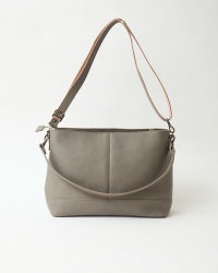 itsu mono ショルダーバッグ　ピュアグレー