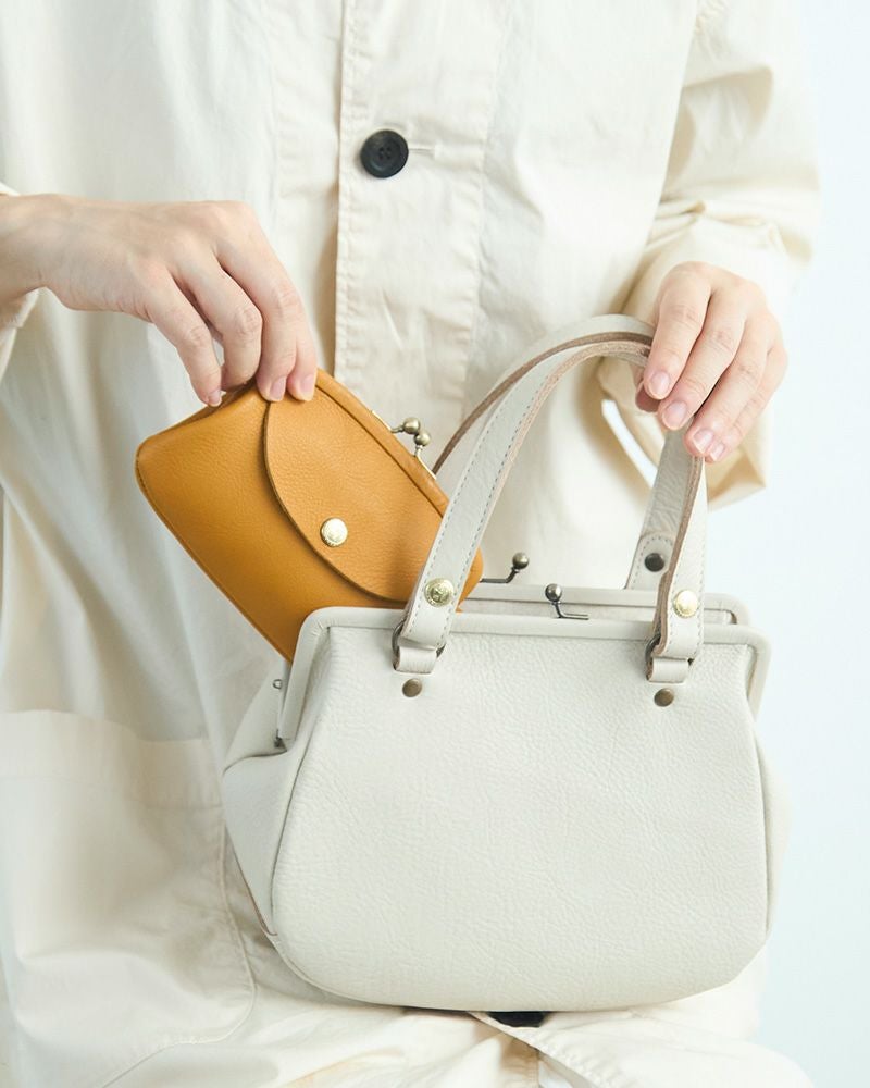 itsu mono がま口ミニボストンバッグ：クリーム