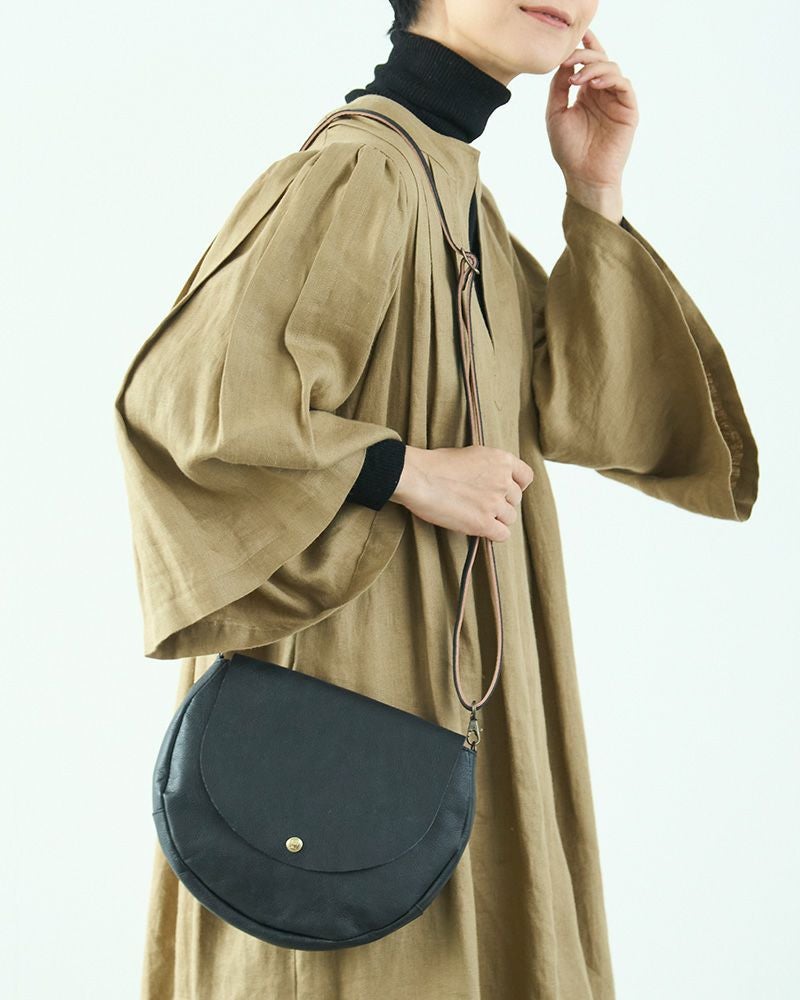 重さたったの280グラム！可愛くて軽やかな「fuwari ポシェット