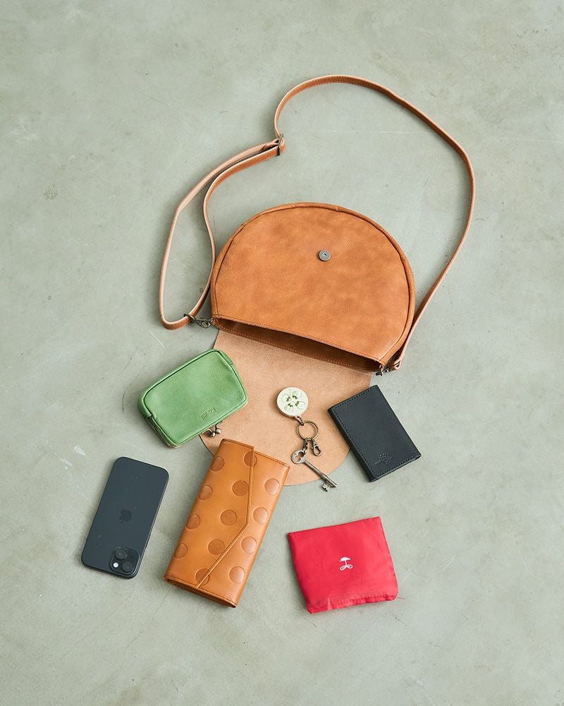 「fuwari ポシェット」キャメル