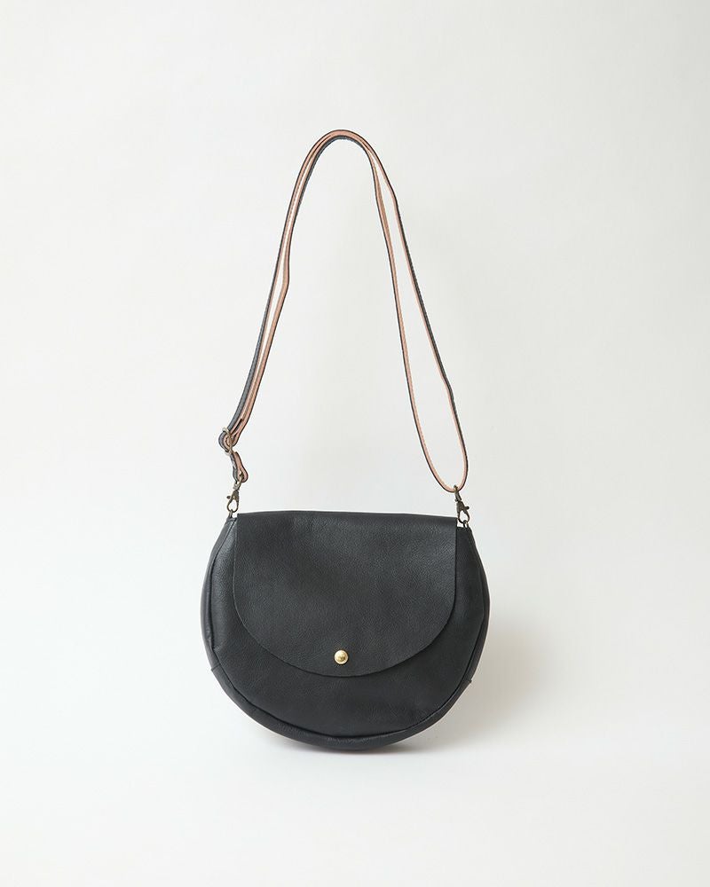 「fuwari ポシェット」ブラック