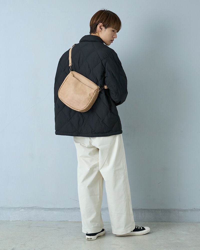 ほんのりした濃淡がやわらかクラシックな「アンティーク風レザー」