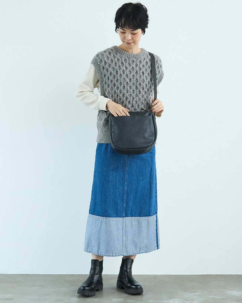 「fuwari ショルダーバッグ」ブラック