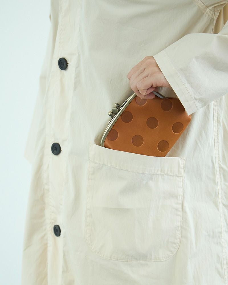 「キャンディ ふたごがま口ポーチウォレット」キャラメル