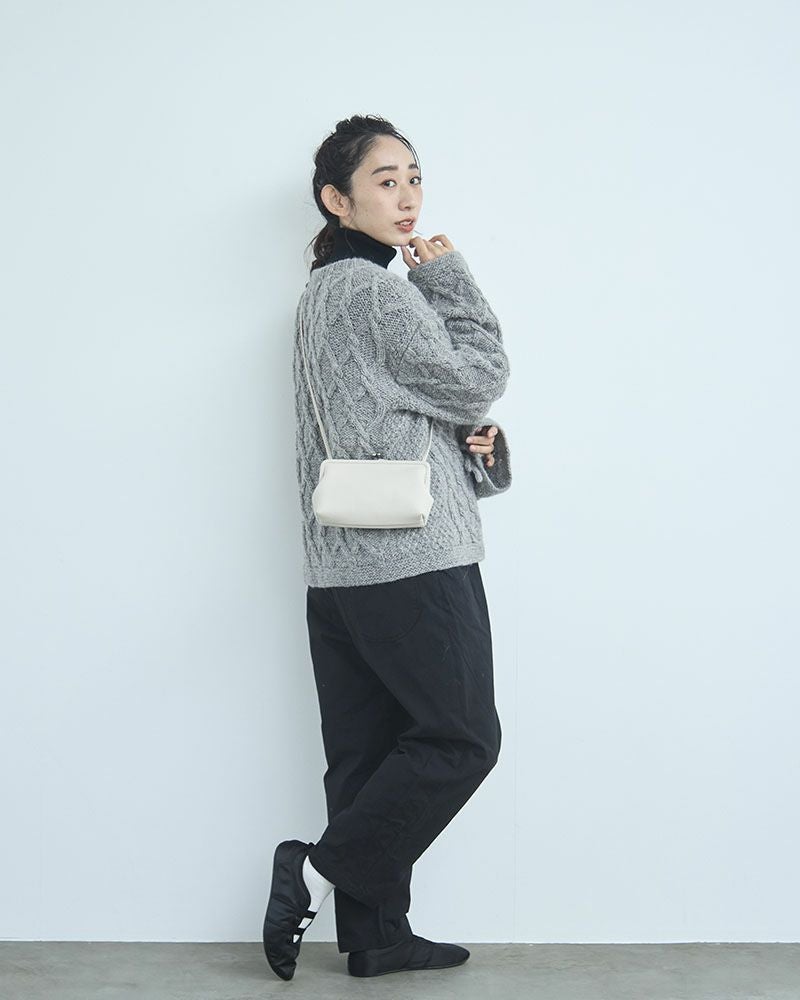 itsu mono トラベルがま口ポシェット　クリーム