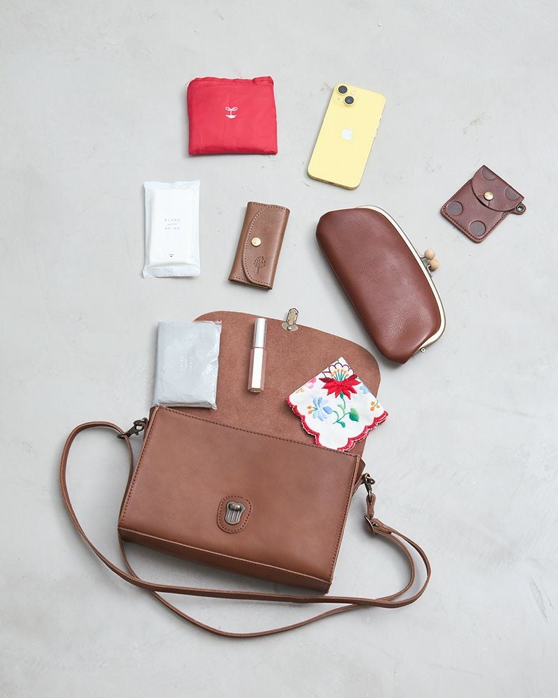 Story　ポシェット防水レザー　コンパクトショルダーバッグ